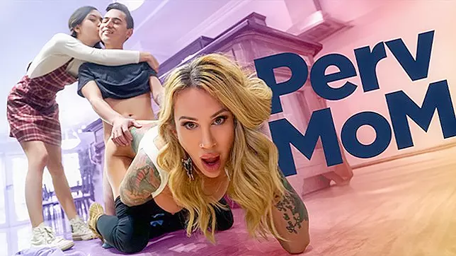 Debt Settled ~ Hot Mom's Wet Pussy Serves As Payment - PervMom XXX