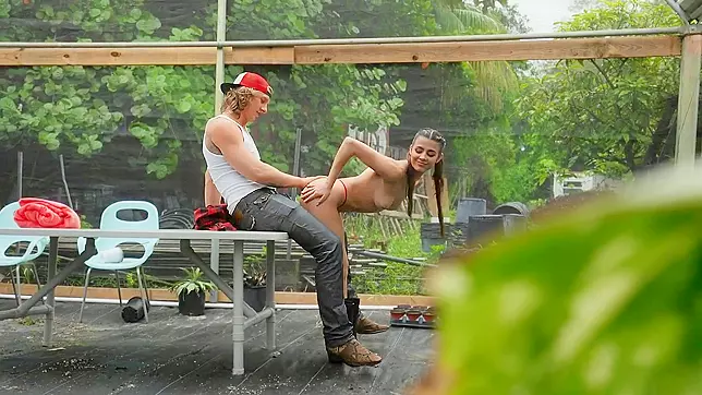 Busty Chick in Boots Bouncing Her Phat Ass on Boyfriend’s Dick in the Greenhouse