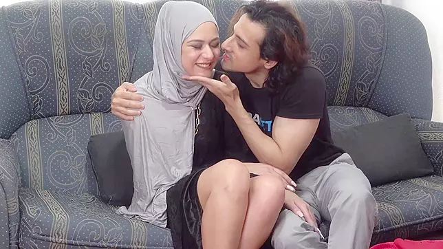 Devious Infidel Satiates Forbidden Desire with Horny Muslim Wife's Virgin Territory