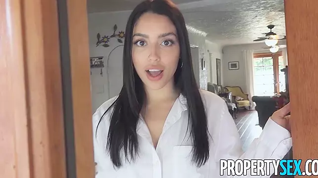 Brunette Wife's Adulterous Adventure with Sneaky Estate Agent