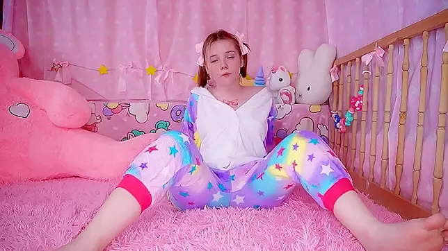 Fuck-hungry Daddy Fingers Virgin Daughter's Tight Pussy, Moaning Hard!