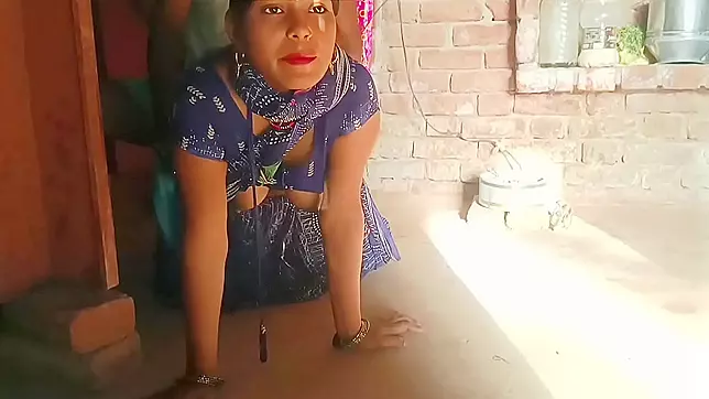 Indian Sex - One Night With Desi Bhabhi Chudai Video
