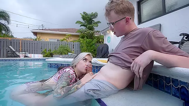 Needy MOMMY seduces her son with her tits in the pool - MyPervyFamily