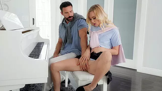 Lustful music teacher plays with shaved XXX pussy of cute disciple