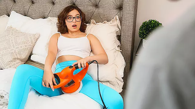 Leana Lovings Get Pounded Hard and Creamed On in Muff N Buff (Free XXX) HD.