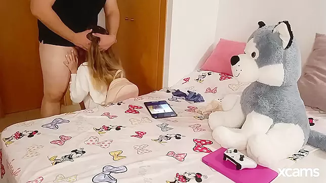 Caught Stepdad Wanking to My Photos - He Talked Me Into Giving Him a Sloppy Blowjob
