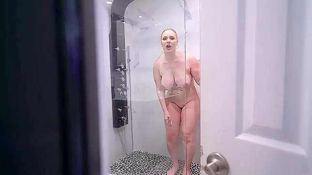 Spying on PAWG Mom Leads to Hot Anal Sex While Dad's Away