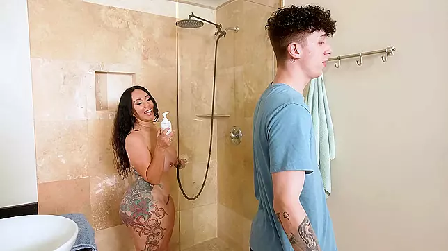 Spying on My PAWG Stepmom's Gorgeous Huge Tits in the Shower!