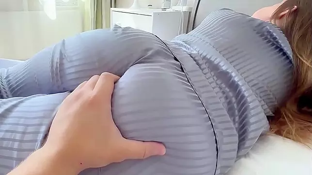 Horny PAWG Stepsister Begs Stepbro to Fuck Her Ass and Cum Inside