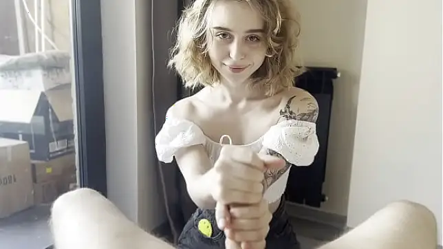 Girlfriend Swallowing Every Drop After Sloppy Blowjob