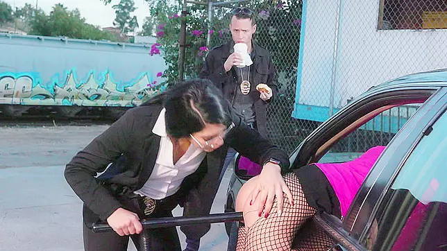 Cop watches how sexy colleague dominates criminal using XXX baton