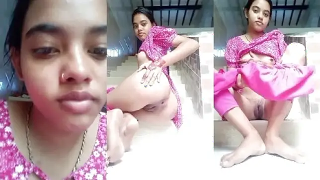 Leaked MMs - Naked Desi Babe Finger-Fucks Sopping Cunt for Horny Online Fans