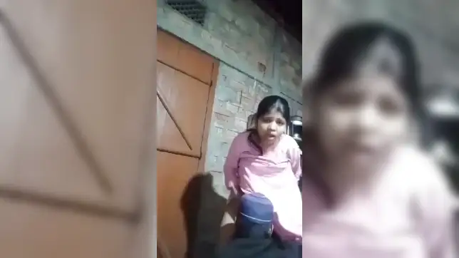 Cousin man records his Pakistani porn with his nude Muslim