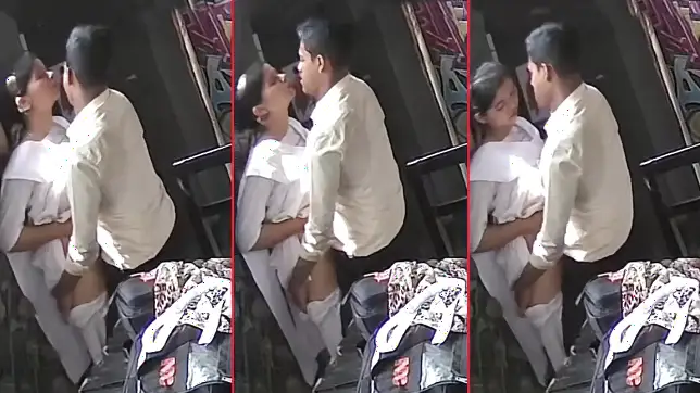 Pakistani Muslim Man Outdoor Fucked Buddy's Naughty Wife, Capturing Sex on MMs Cell