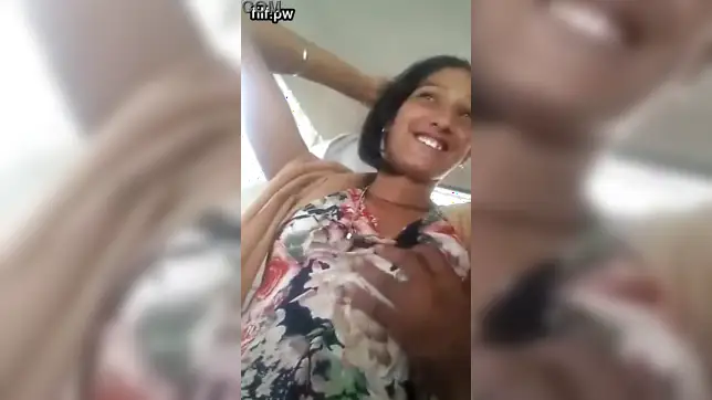Man can't resist tits of Indian XXX model and sucks her hard nipples