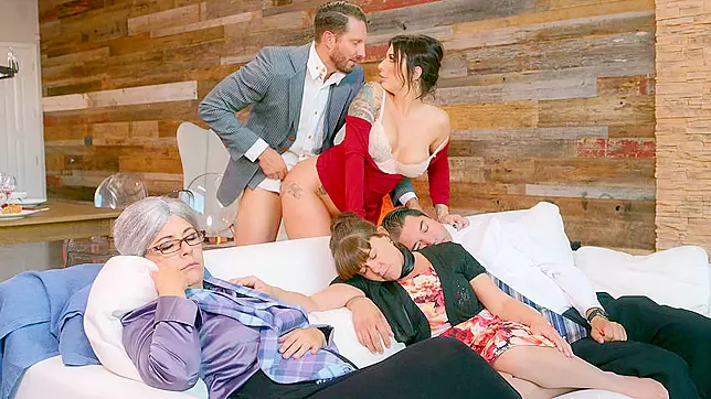 Free XXX babe Ivy Lebelle is fucked after mom and other guests fall ***