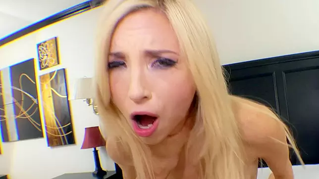 Sexy Blonde Piper Perri Gets Pounded in Cowgirl Position