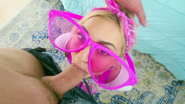 Relish Hot Teen Chloe Temple's Steamy Sucking of A Cock in POV
