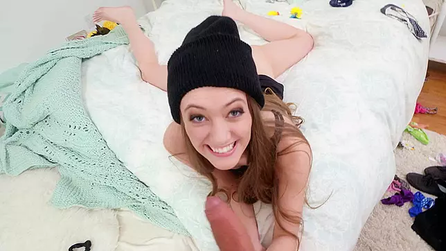 Raunchy XXX Video ~ Teen Samantha Hayes's Sensual Cock Sucking Skills