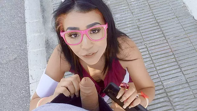 Purrfect Kitty Love Delivers Mind-Blowing Blowjob in POV