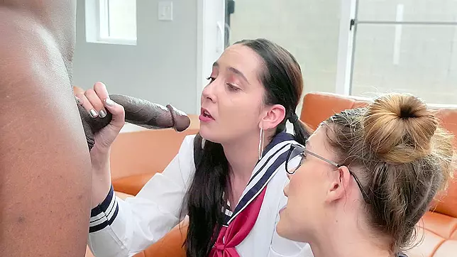 Unleash the Beast! Leah Lee and Kyra Rox's Hot BJ Show on Black Monster Cock