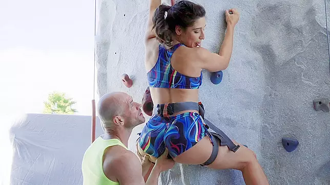 Abella Danger Gets Ass Worshipped by Johnny Sins in Sexy XXX Video