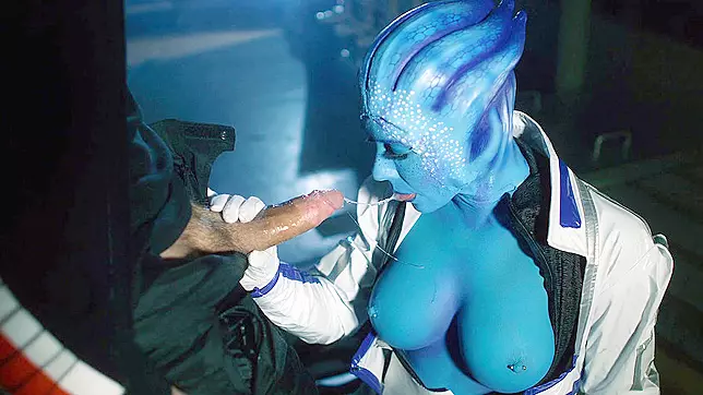 Rachel Starr as Liara Tâ€™soni sucks captain Shephard's cock, XXX Video