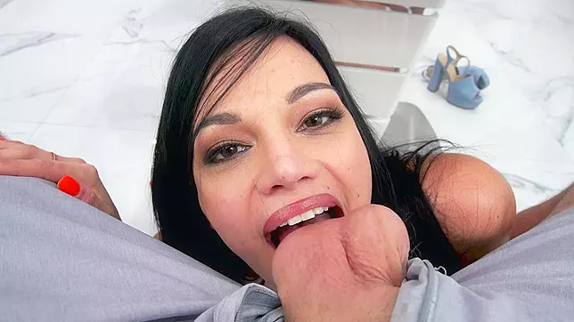 MILF Mona Azar's X-rated POV blowjob with cumshot, XXX Video