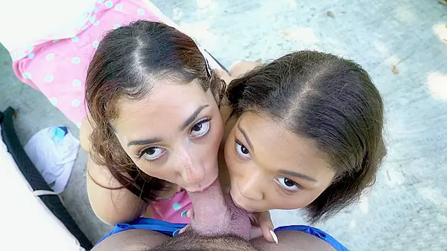 Wild Fingering of Kira Perez and Michelle Anderson in Exotic Outdoor Scene - XXX Video