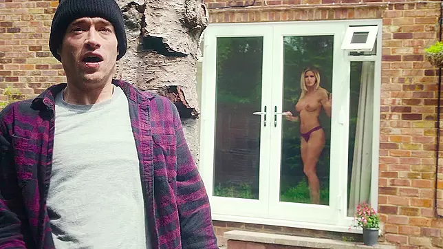 Xander spies Jessa Rhodes undressing through the window