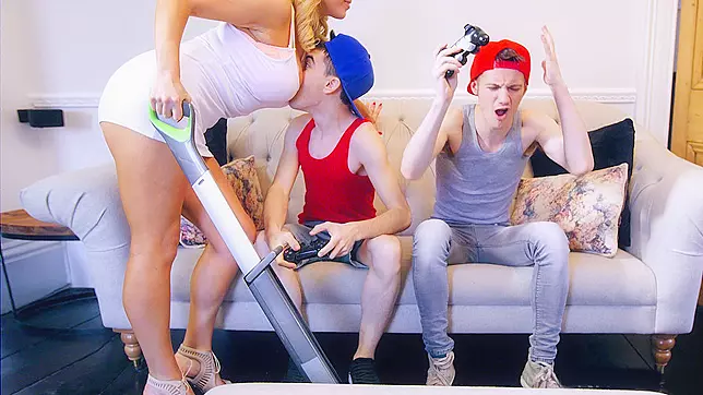 Mom Rebecca Jane Smythe seduces her son's friend
