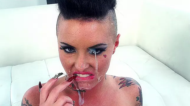 Christy Mack got man milk all over her face