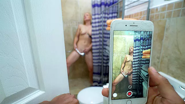 Sloan Harper's Steamy Peeping Hour ~ Bangin' in 4k Porn Video
