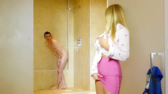 Rebecca More Seduces Her Filthy Step-Son in XXX Videos'