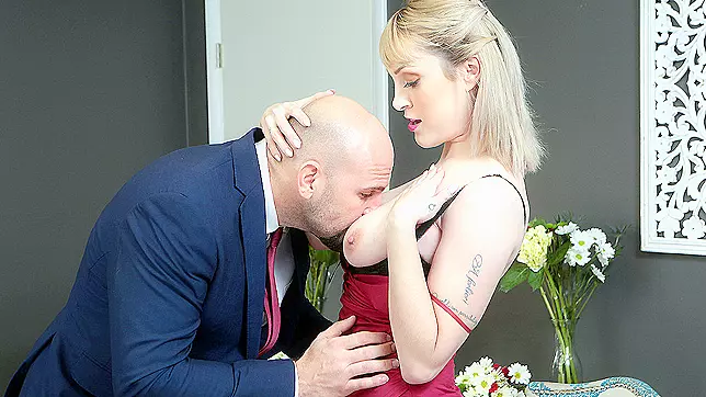 Maxim Law's Must-'Always The Bridesmaid' - Brazzers HD, XXX Video