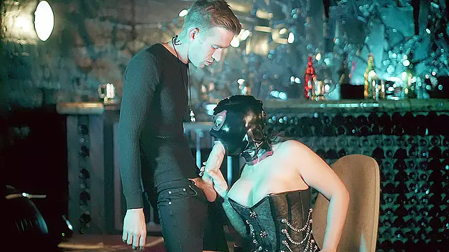 Must-See Masked Ivy Lebelle Sucking Danny D's Monster Cock, XXX Video