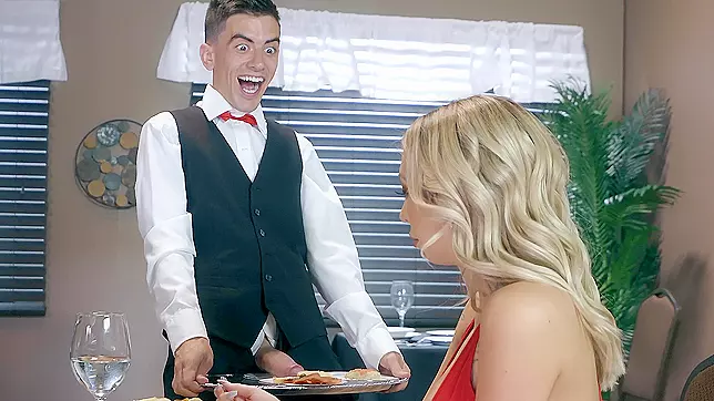Porn Video ~ Tapas That Ass - Kinky Kat Dior & Jordi El Niño Polla