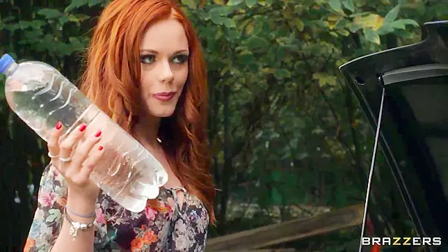 Stranded Redhead Ella Hughes Gets Her Ass Fixed by Chris Diamond with Savage Outdoor Anal Sex!