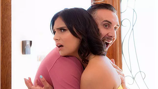'XXX' Video ~ Violet's Blind Date is a Total Dud! Watch as She Sits on His Face to Shut Him Up - Finally, a Mute Keiran Gets a Taste of What He Deserves!